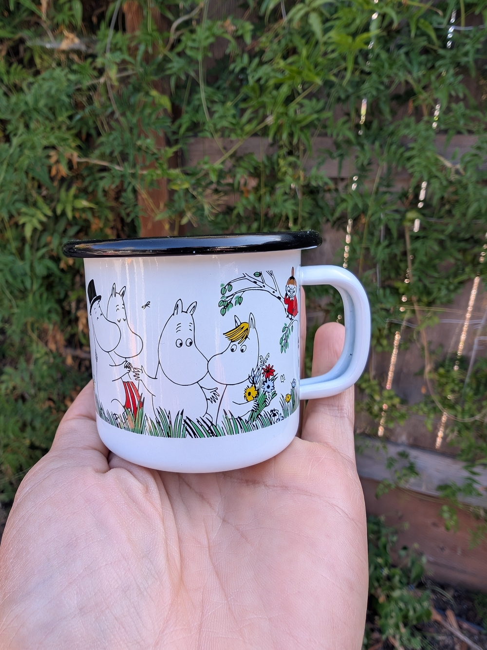 Muurla Moomin Enamel Mug Happy Family